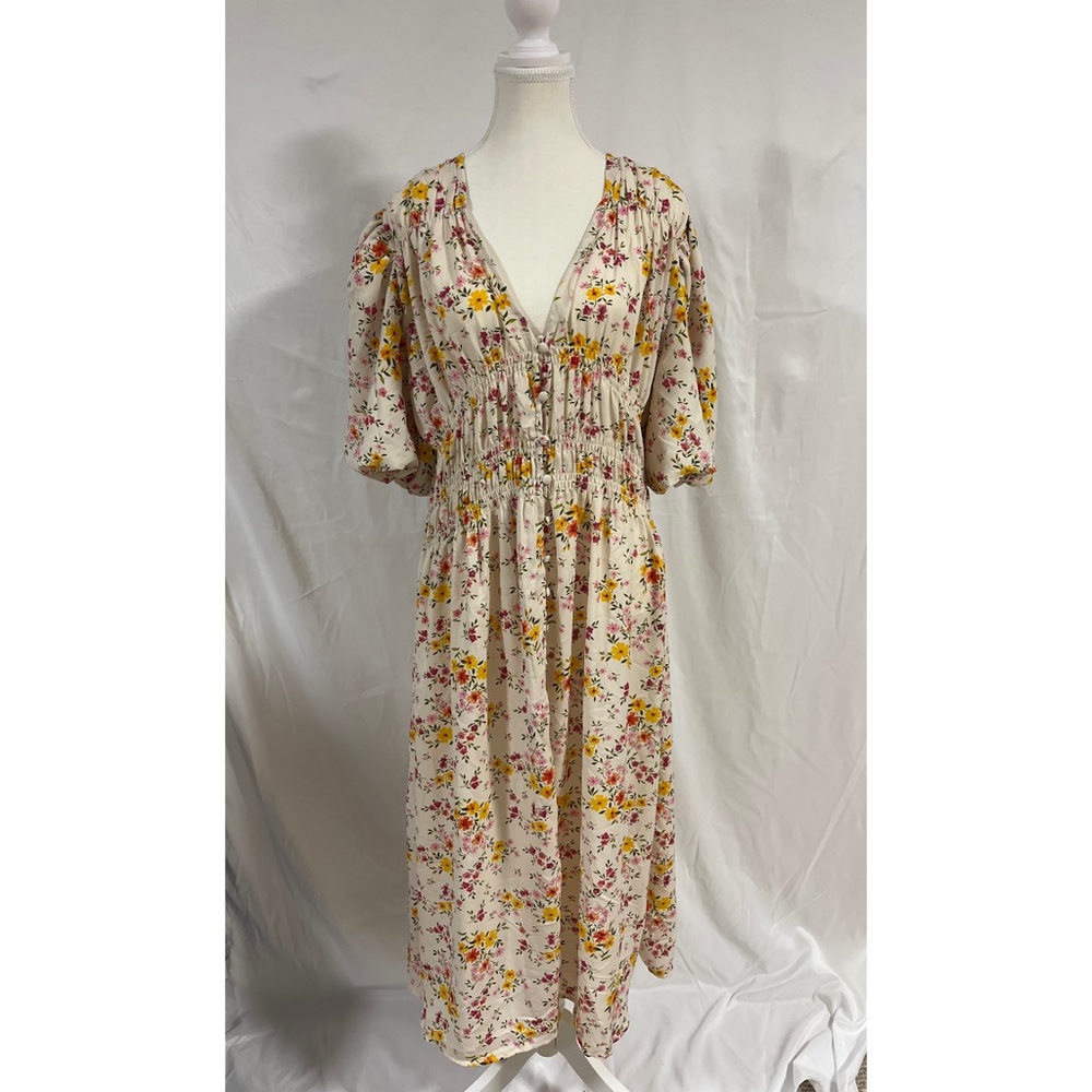 ASOS DESIGN shirred midi tea dress in cream meadow floral print US14